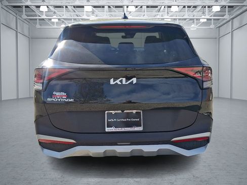 Used 2023 Kia Sportage EX image 4
