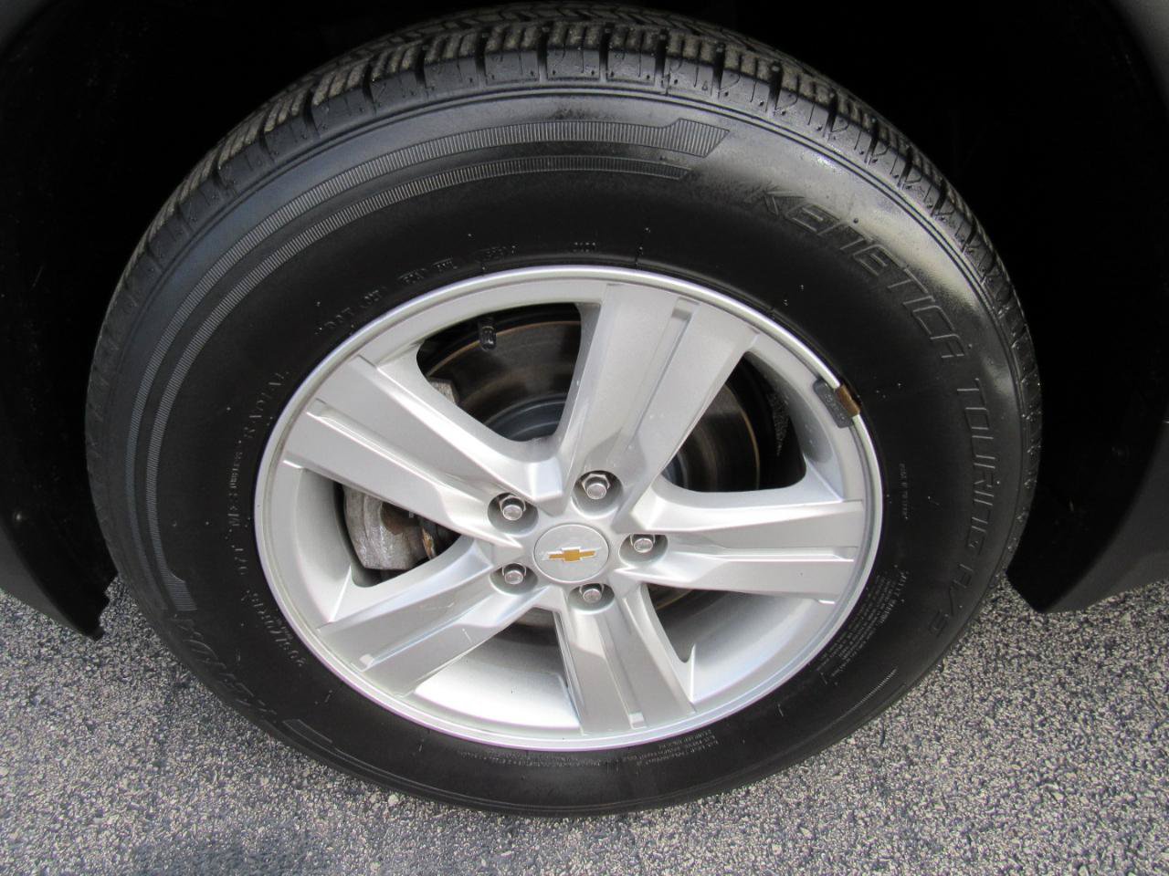 Used 2021 Chevrolet Trax LS w/ Tint and Cruise Package FWD image 10