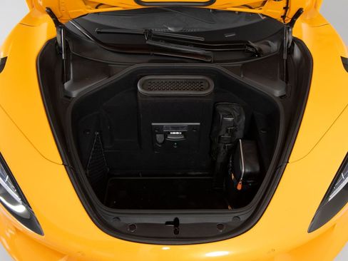 Used 2025 McLaren 750S RWD image 35