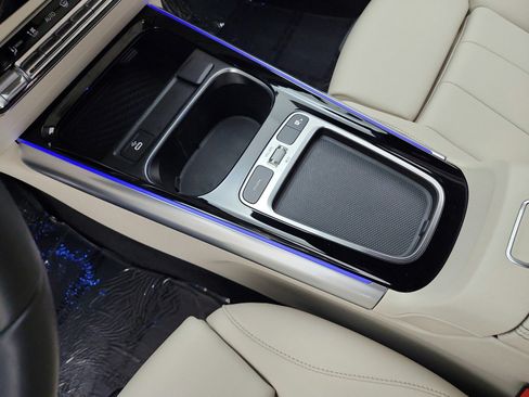 Certified 2025 Mercedes-Benz GLA 250 image 11