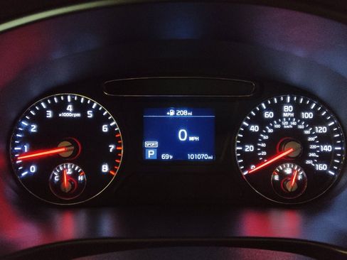 Used 2020 Kia Sorento AWD V6 image 23