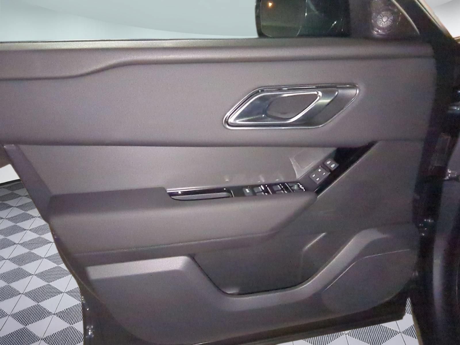 New 2026 Land Rover Range Rover Velar S AWD/4WD image 11