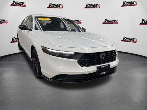 Used 2023 Honda Accord Sport image 3