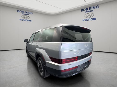 New 2026 Hyundai Santa Fe SE FWD image 3