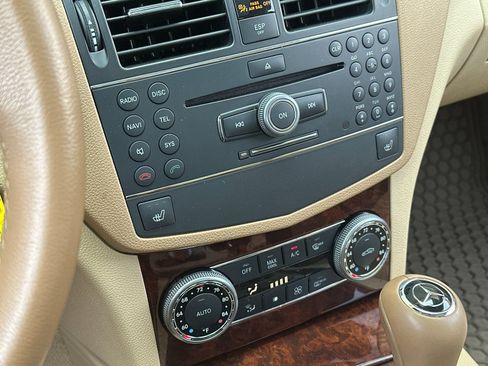 Used 2008 Mercedes-Benz C 300 4MATIC Sedan image 19
