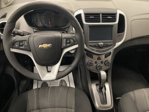 Used 2017 Chevrolet Sonic LT FWD image 2