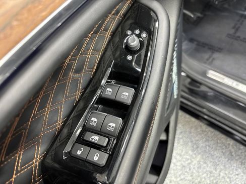 Used 2021 Jeep Grand Cherokee L Summit w/ Advanced Protech Group IV AWD/4WD image 61