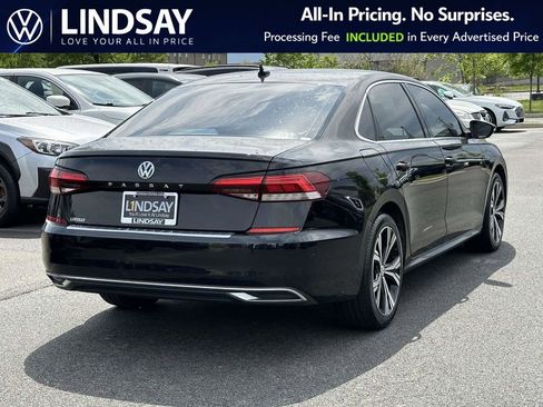 Used 2021 Volkswagen Passat 2.0T SE FWD image 7