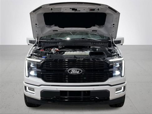 Certified 2025 Ford F150 Platinum AWD/4WD image 6