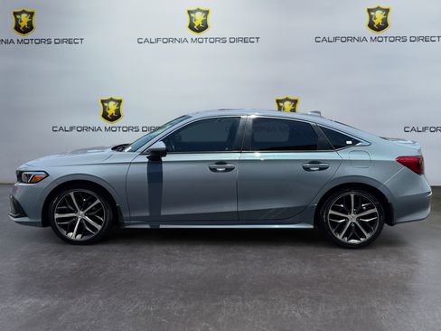 Used 2024 Honda Civic Touring image 2