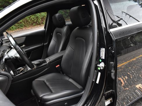 Used 2020 Mercedes-Benz A 220 4MATIC w/ Premium Package image 18
