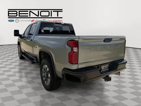 Used 2024 Chevrolet Silverado 2500 Custom w/ Custom Value Package AWD/4WD image 3
