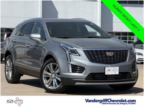 Used 2023 Cadillac XT5 Premium Luxury w/ Platinum Package AWD/4WD image 2