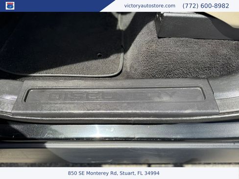 Used 2019 Land Rover Discovery SE AWD/4WD image 14
