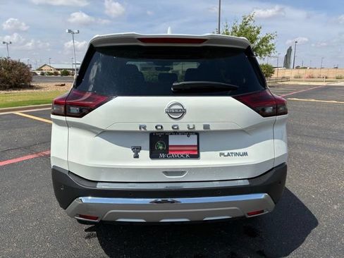 Certified 2023 Nissan Rogue Platinum w/ Platinum Premium Package FWD image 5