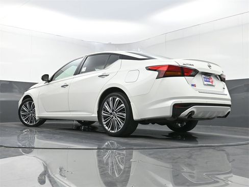 Used 2023 Nissan Altima 2.5 SL image 29