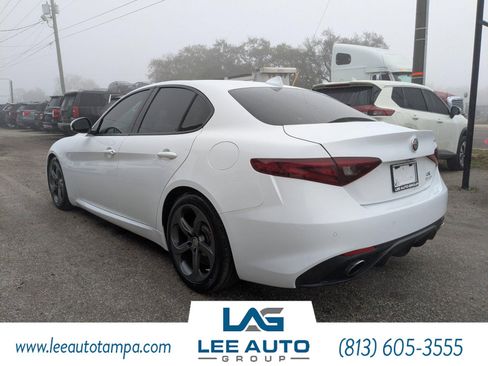 Used 2018 Alfa Romeo Giulia image 5