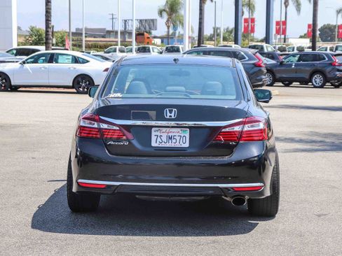 Used 2016 Honda Accord EX image 12