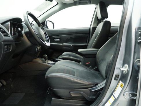 Used 2022 Mitsubishi Outlander Sport SE FWD image 7