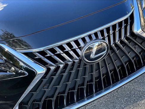 Used 2024 Lexus ES 350 w/ Premium Package image 29