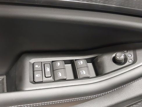 New 2025 Jeep Grand Cherokee 4WD image 25