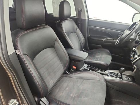 Used 2023 Mitsubishi Outlander Sport AWD image 25