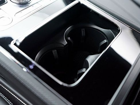 Used 2024 Bentley Continental GT image 68