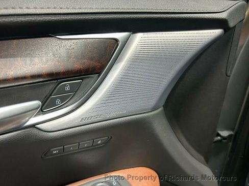 Used 2024 Cadillac XT5 Sportv w/ Technology Package AWD/4WD image 18