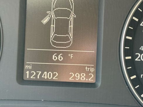 Used 2015 Volkswagen Passat 1.8T SE image 5