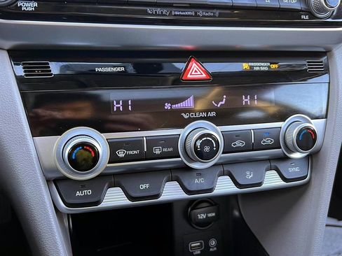 Used 2020 Hyundai Elantra Limited w/ Ultimate Package 03 image 37