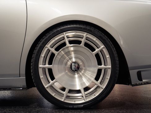 Used 2020 Rolls-Royce Phantom Sedan RWD image 26