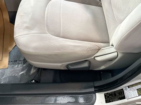 Used 2009 Kia Spectra LX FWD image 18