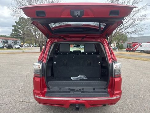 Used 2020 Toyota 4Runner Limited AWD/4WD image 18