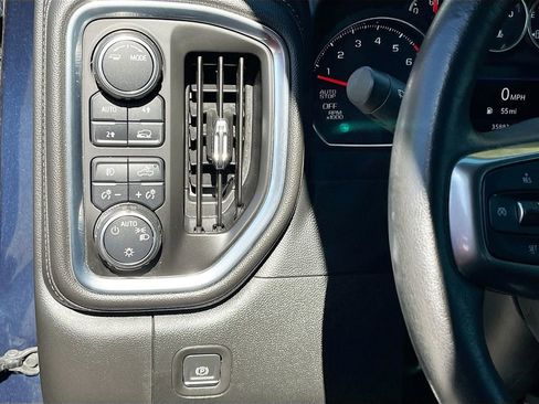 Used 2021 Chevrolet Silverado 1500 RST w/ Texas Edition Plus AWD/4WD image 10