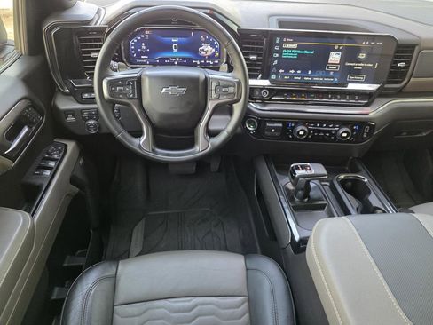 Used 2024 Chevrolet Silverado 1500 ZR2 w/ Technology Package image 14