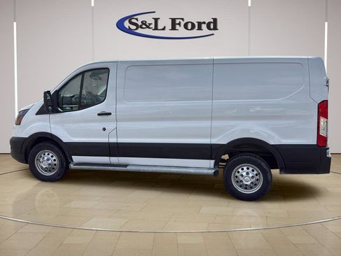 Certified 2024 Ford Transit 250 Low Roof AWD w/ Exterior Upgrade Package image 4
