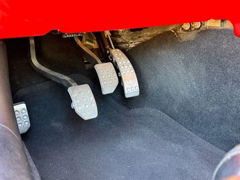 Used 2004 Dodge Viper SRT-10 image 32