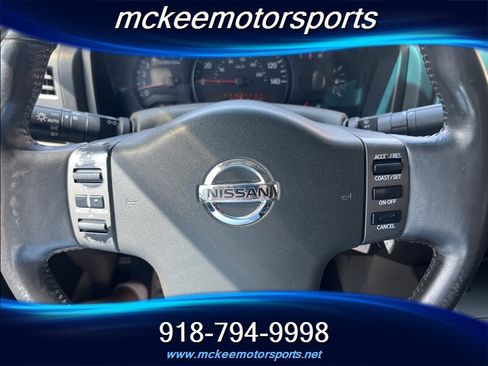 Used 2004 Nissan Titan LE RWD image 11