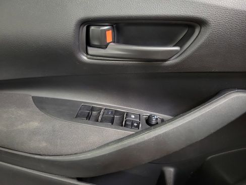 Used 2022 Toyota Corolla LE FWD image 18