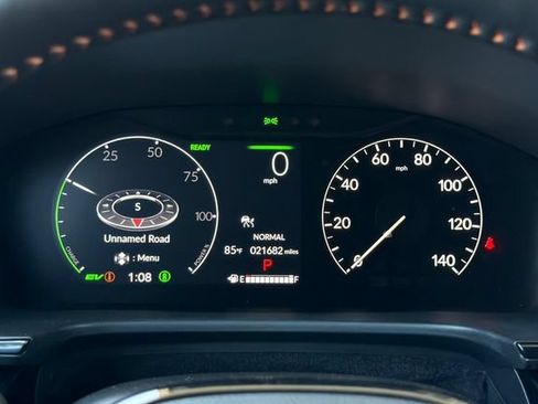 Used 2025 Honda CR-V Sport Touring image 32