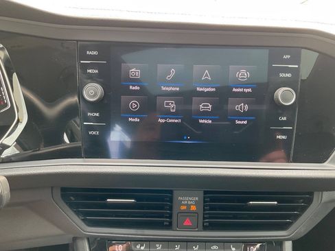 Used 2021 Volkswagen Jetta SEL FWD image 19