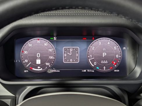 Used 2024 Land Rover Defender 110 SE AWD/4WD image 19