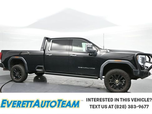 Used 2021 GMC Sierra 3500 Denali w/ Denali Black Diamond Edition AWD/4WD image 1