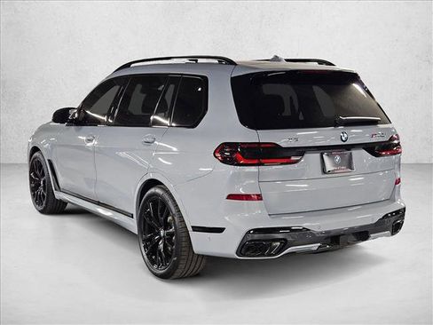New 2025 BMW X7 M60i image 9