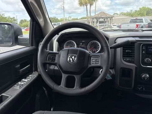 Used 2013 RAM 1500 Express RWD image 23