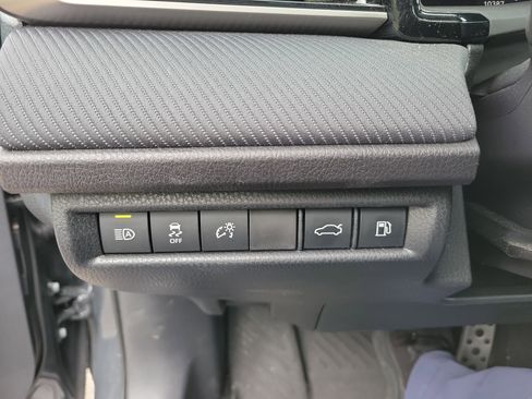 Used 2026 Toyota Camry SE FWD image 16