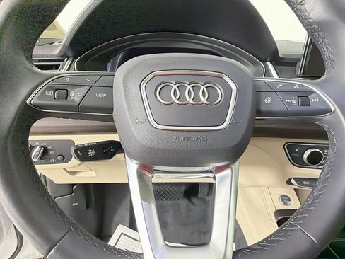 Used 2023 Audi Q5 2.0T Premium Plus w/ Premium Plus Package AWD/4WD image 11