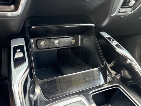 Used 2023 Kia Sorento SX AWD/4WD image 30