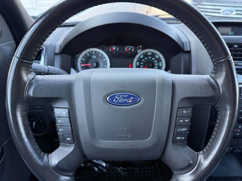 Used 2011 Ford Escape Limited image 29