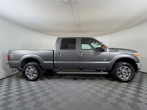 Used 2014 Ford F250 Lariat w/ Chrome Package image 8
